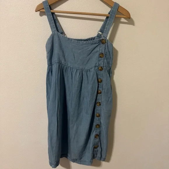 Urban Outfitters Lindsay Button-Up Chambray Mini Dress Blue Smocked Sleeveless-S - Picture 3 of 10